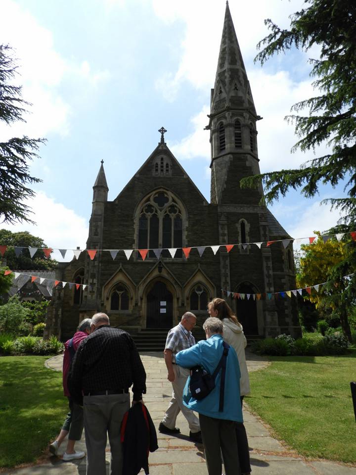 33498906_10209666111884677_8413576203964776448_n_(1)